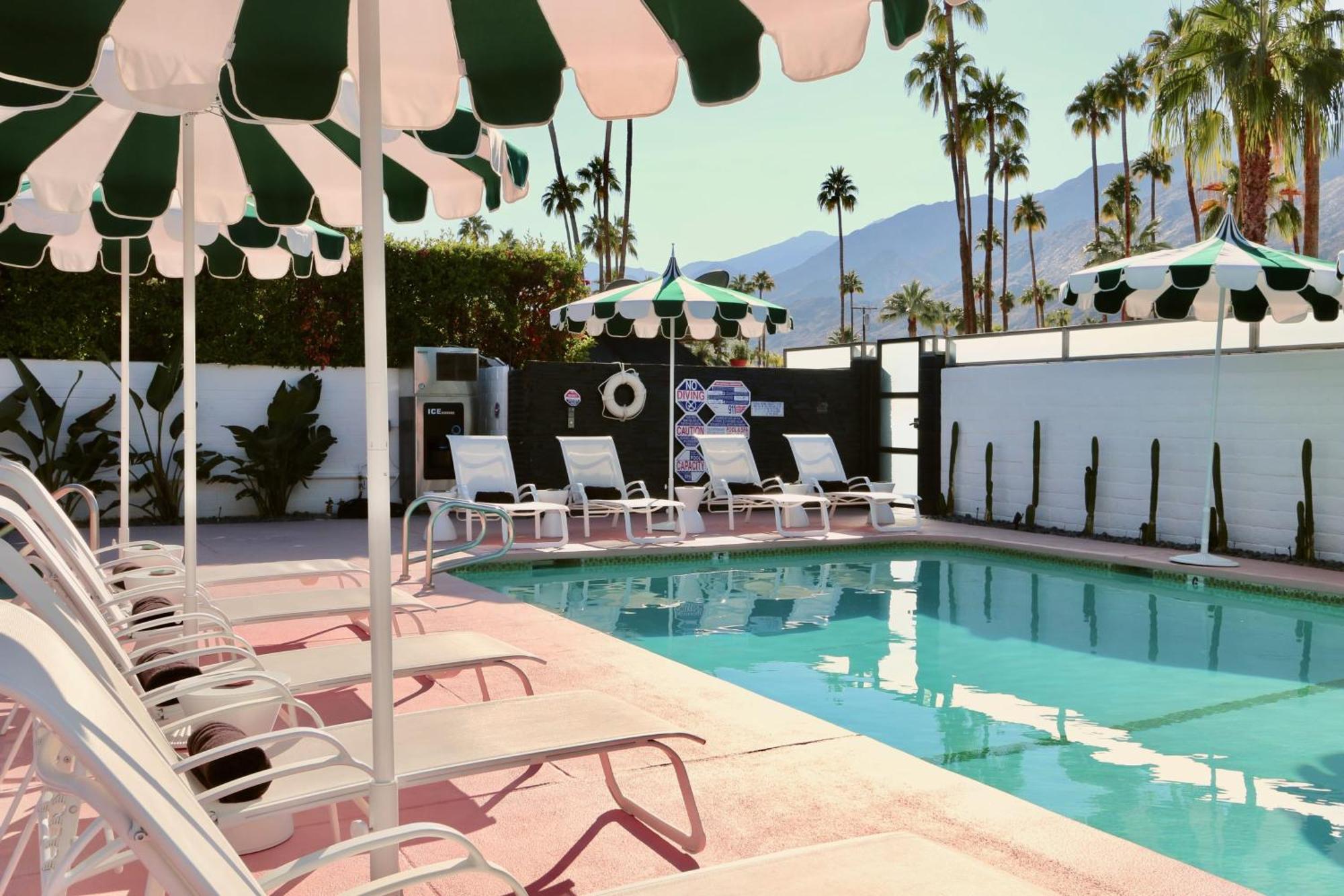 The Marley Hotel By Avantstay Classic Palm Springs Hotel W Pool Hot Tub Exterior photo